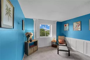 2737 S Oakland Forest Dr, Oakland Park, FL 33309 - Photo 17