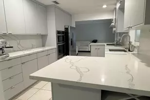 16841 NW 80th Ct, Miami Lakes, FL 33016 - Photo 15