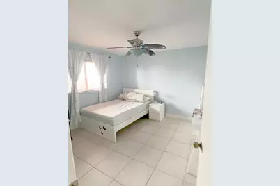 16841 NW 80th Ct, Miami Lakes, FL 33016 - Photo 23