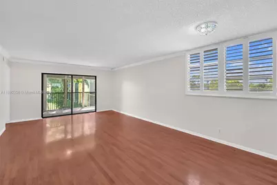 6575 W Oakland Park Blvd #218, Lauderhill, FL 33313 - Photo 9