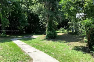 325 E Plymouth, Deland, FL 32724 - Photo 5
