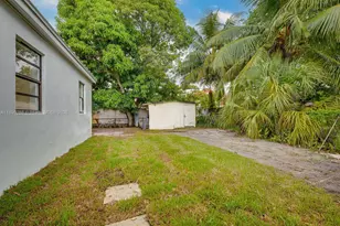1251 NE 41st Dr, Pompano Beach, FL 33064 - Photo 17