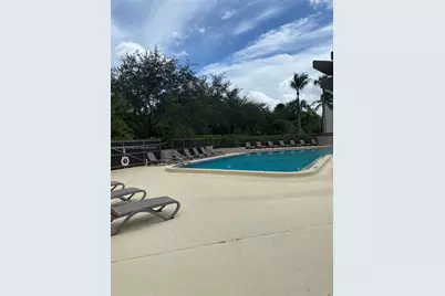 9725 NW 52nd St #522, Doral, FL 33178 - Photo 13