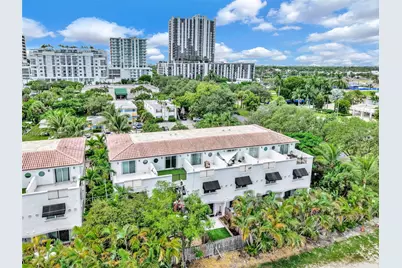742 NE 7th Ave #742, Fort Lauderdale, FL 33304 - Photo 1