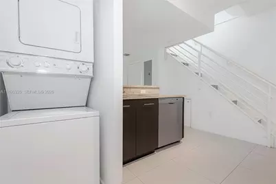 945 Jefferson Ave #103, Miami Beach, FL 33139 - Photo 9