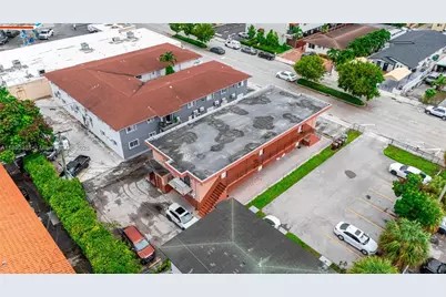 40 W 4th St #2, Hialeah, FL 33010 - Photo 9