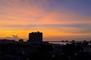 7501 E Treasure Dr, North Bay Village, FL 33141 - Photo 5