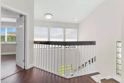 20003 NE 6th Ct Cir #N/A, Miami, FL 33179 - Photo 15