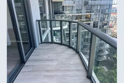 121 NE 34th St #1610, Miami, FL 33137 - Photo 21