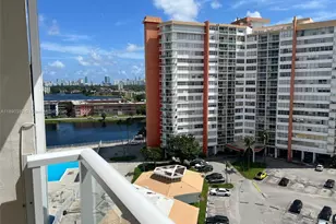 1301 NE Miami Gardens Dr, Miami, FL 33179 - Photo 33