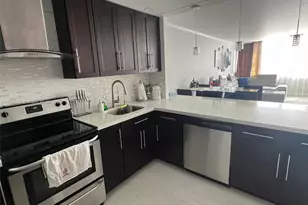 1301 NE Miami Gardens Dr, Miami, FL 33179 - Photo 9