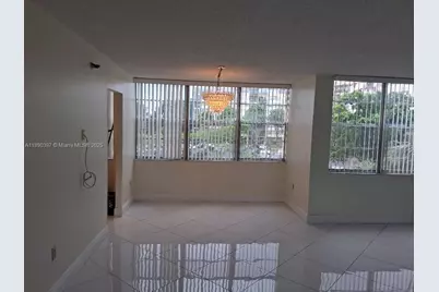 1300 St Charles Pl #319, Pembroke Pines, FL 33026 - Photo 11