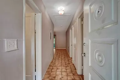 332 Bayberry Dr, Plantation, FL 33317 - Photo 21
