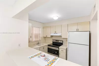 8895 Fontainebleau Blvd #107, Miami, FL 33172 - Photo 17