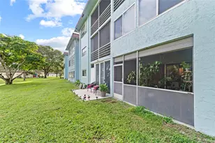 606 SW Natura Blvd, Deerfield Beach, FL 33441 - Photo 21