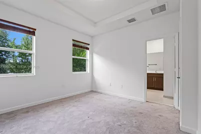 1100 SE 26th Ter, Homestead, FL 33035 - Photo 25