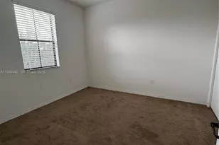 9079 SW 35th St, Miramar, FL 33025 - Photo 11