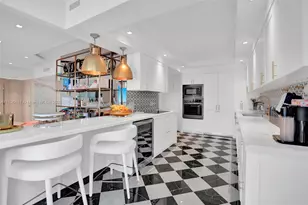 2000 Island Blvd, Aventura, FL 33160 - Photo 13