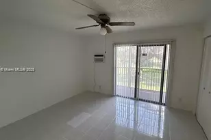 13450 SW 3rd St, Pembroke Pines, FL 33027 - Photo 7