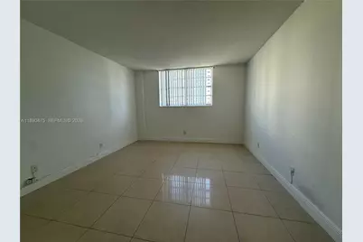 19390 Collins Ave #502, Sunny Isles Beach, FL 33160 - Photo 5