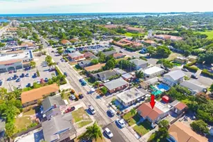 438 Malverne Rd, West Palm Beach, FL 33405 - Photo 1