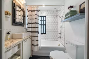 3650 N Bay Homes Dr, Miami, FL 33133 - Photo 27