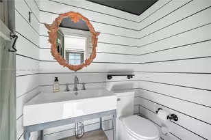 3650 N Bay Homes Dr, Miami, FL 33133 - Photo 13