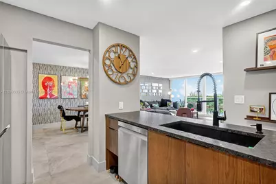 100 Bayview Dr #526, Sunny Isles Beach, FL 33160 - Photo 9