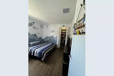 8283 NW 47th Ln, Doral, FL 33166 - Photo 13
