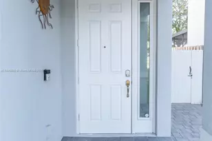 3174 SE 3rd Dr, Homestead, FL 33033 - Photo 5