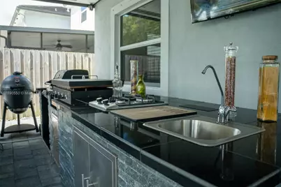3174 SE 3rd Dr, Homestead, FL 33033 - Photo 27