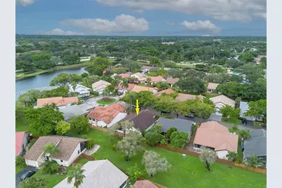 2330 Dover, Weston, FL 33326 - Photo 7