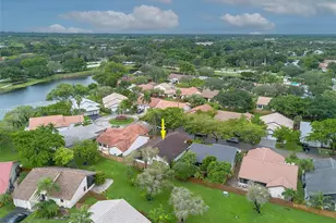 2330 Dover, Weston, FL 33326 - Photo 7