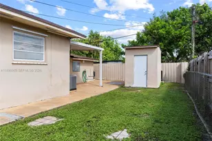 5633 SW 40th St, West Park, FL 33023 - Photo 17