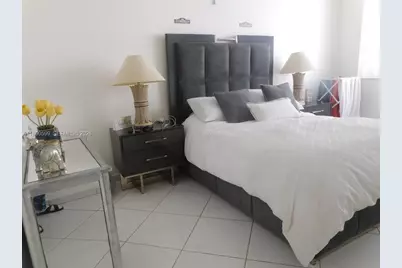 5005 Collins Ave #322, Miami Beach, FL 33140 - Photo 7