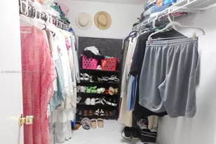 5005 Collins Ave, Miami Beach, FL 33140 - Photo 9