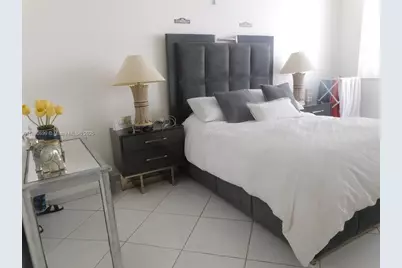 5005 Collins Ave #322, Miami Beach, FL 33140 - Photo 7