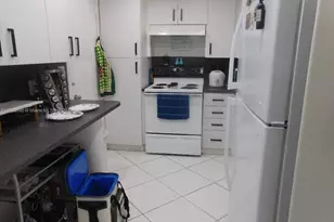 5005 Collins Ave, Miami Beach, FL 33140 - Photo 5