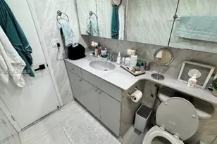 5005 Collins Ave, Miami Beach, FL 33140 - Photo 9