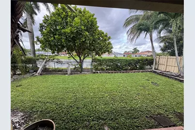 6742 SW 157th Ct, Miami, FL 33193 - Photo 9