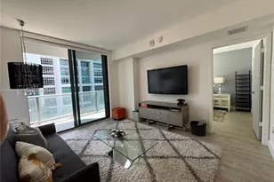 121 NE 34th St, Miami, FL 33137 - Photo 13