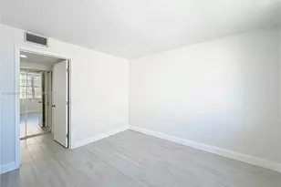 250 174th St, Sunny Isles Beach, FL 33160 - Photo 23