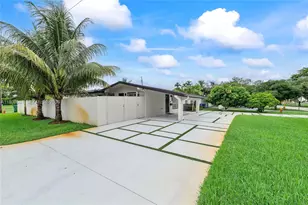 2261 Utopia Dr, Miramar, FL 33023 - Photo 35