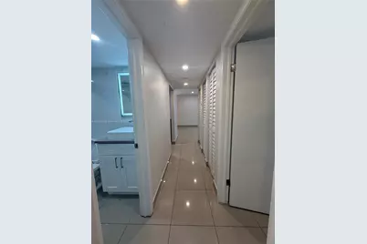 100 SE 5th Ave #1, Hallandale Beach, FL 33009 - Photo 19