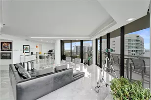 20191 E Country Club Dr, Aventura, FL 33180 - Photo 21