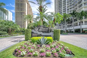 20191 E Country Club Dr, Aventura, FL 33180 - Photo 97