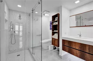 20191 E Country Club Dr, Aventura, FL 33180 - Photo 33