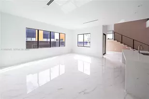 17921 SW 149th Ct, Miami, FL 33187 - Photo 11