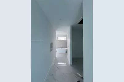 17921 SW 149th Ct, Miami, FL 33187 - Photo 7