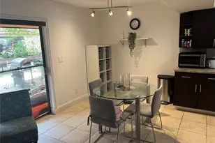 12 Madrid Ln, Davie, FL 33324 - Photo 5